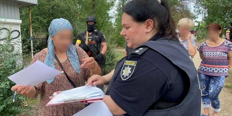 В Миколаєві громадянка рф за $2 тис. намагалась підкупити поліцейського (ФОТО, ВІДЕО)