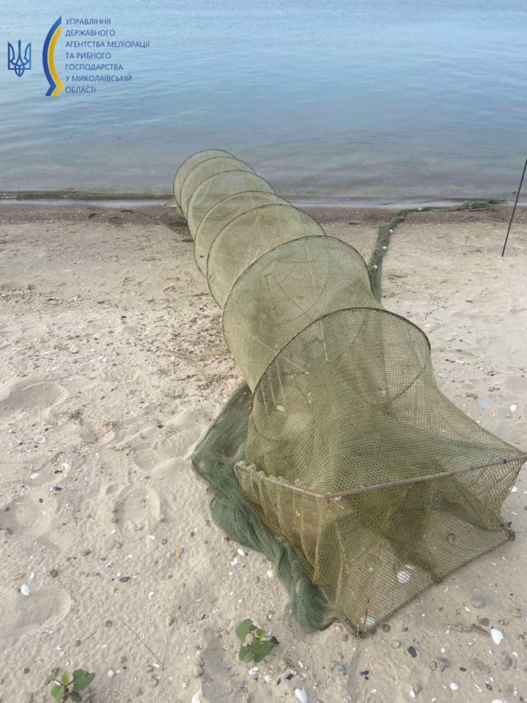 Вчорашній «улов» Миколаївського рибоохранного патруля: браконьєр з 13 кг риби та «нічийні» 9 сіток (ФОТО) 5