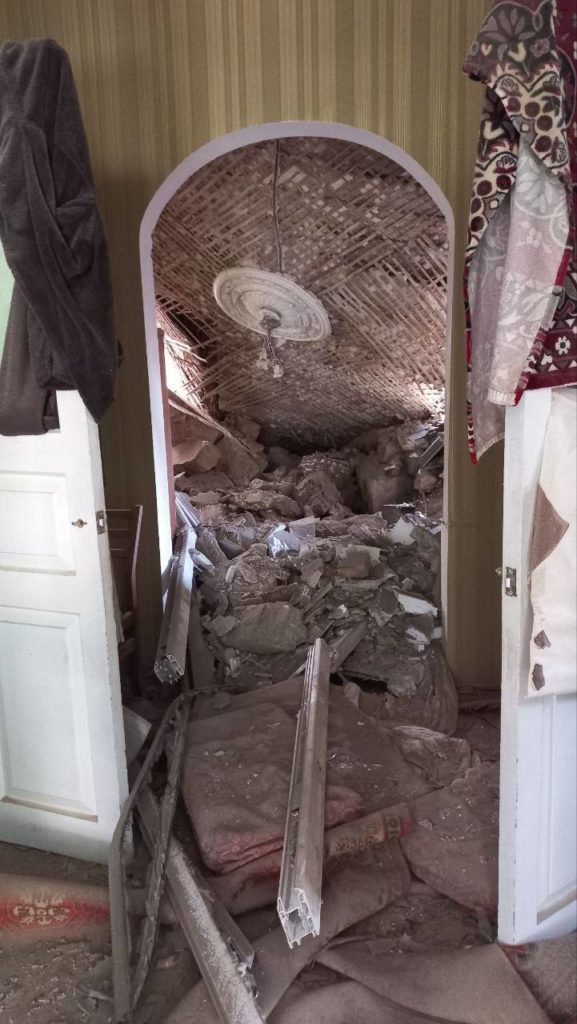 Пошкоджено 2 приватних підприємства, є зруйновані вщент приватні будинки – мер Миколаєва показав наслідки сьогоднішнього ракетного обстрілу міста (ФОТО) 5
