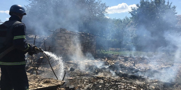 За добу на Миколаївщині з 11 пожеж одна – через ворожі обстріли (ФОТО, ВІДЕО)