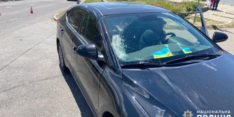 В Миколаєві під колеса авто потрапила жінка-пішохід – вона померла в лікарні (ФОТО)