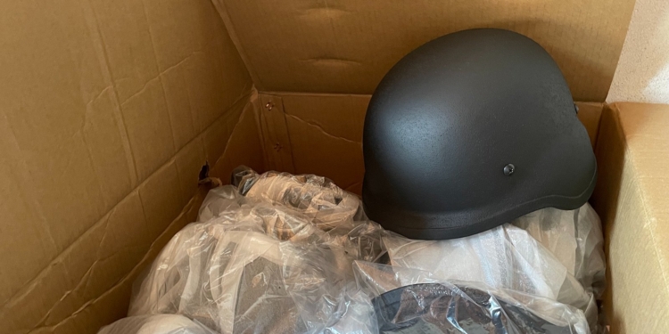 Миколаїв отримав партію захисної амуніції для працівників критичної інфраструктури (ФОТО)