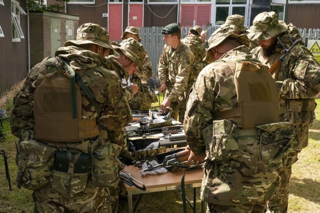 У Великій Британії пройдуть навчання 10 тисяч українських військових. Перша група вже приступила (ФОТО) 7