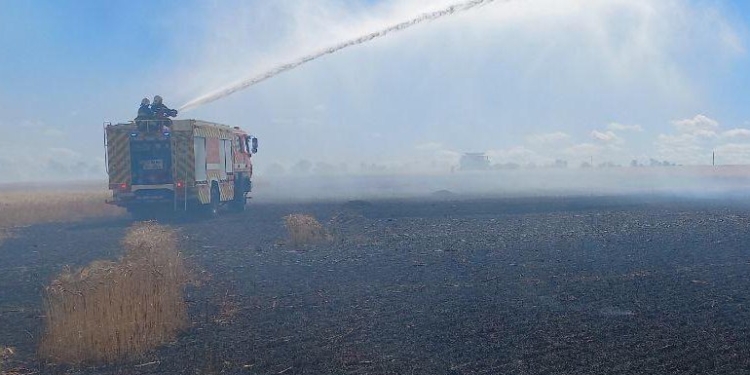 Через обстріли на Миколаївщині горіла пшениця на корені (ФОТО)