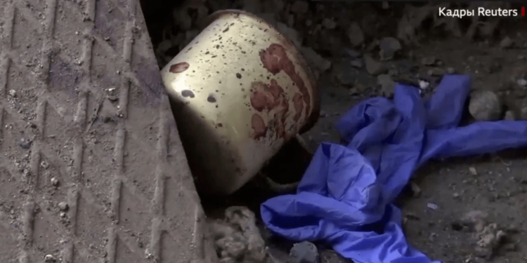 Журналісти Reuters вперше показали колонію Оленівки після удару (ВІДЕО)