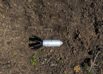 Пожежі через обстріли на Миколаївщині – дві в Миколаєві, поле з ячменем у Миколаївському районі. Підтверджена загибель людини внаслідок ракетної атаки у Нечаяному (ФОТО)