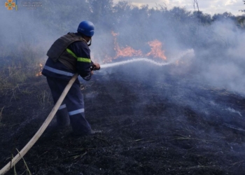 З 24 пожеж на Миколаївщині за добу майже половина – через російські обстріли (ФОТО)