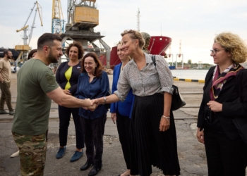 В Одесу прибули посли G7 та Туреччини для нагляду за відновленням експорту зерна. «Ми готові», – сказав Президент України (ФОТО)