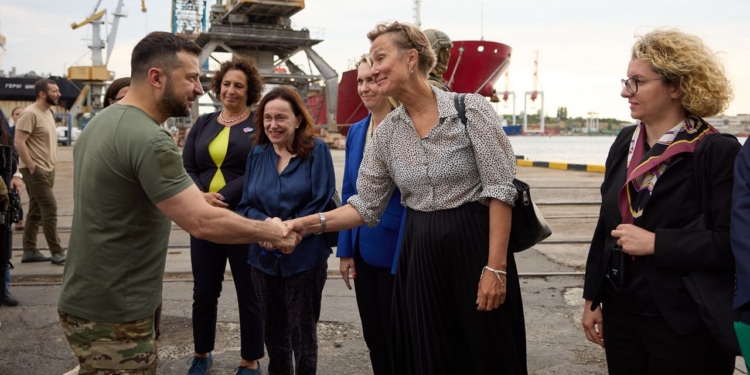 В Одесу прибули посли G7 та Туреччини для нагляду за відновленням експорту зерна. «Ми готові», – сказав Президент України (ФОТО)