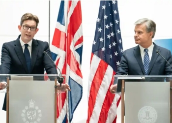 ФБР и МИ-5 сделали “беспрецедентное совместное предупреждение” относительно Китая