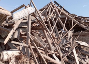 Сегодня по Николаеву ударили 6 ракет из С-300. Из них 2 по Варваровке (ФОТО, ВИДЕО)