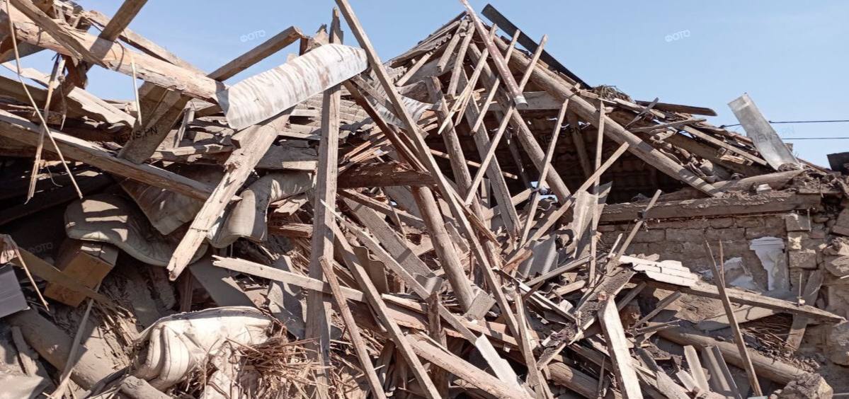 Сегодня по Николаеву ударили 6 ракет из С-300. Из них 2 по Варваровке (ФОТО, ВИДЕО)