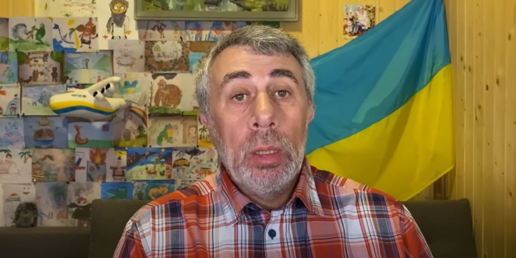 Людина під завалами. Комаровський розповів, як правильно надати допомогу (ВІДЕО)