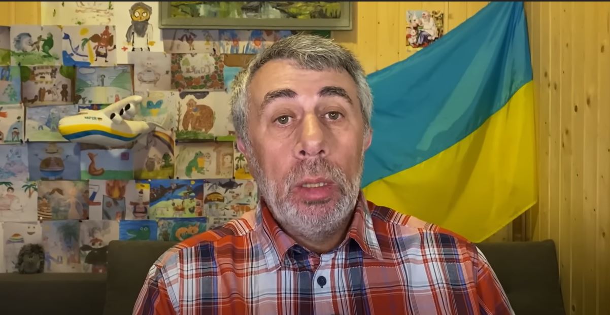 Людина під завалами. Комаровський розповів, як правильно надати допомогу (ВІДЕО)