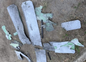 На Миколаївщині ворожий ударний дрон типу “Ланцет” намагався атакувати радіолокаційну станцію. Більше не літає (ФОТО)