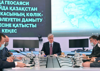 Казахстан будет экспортировать нефть в Европу в обход рф и развивать свои порты