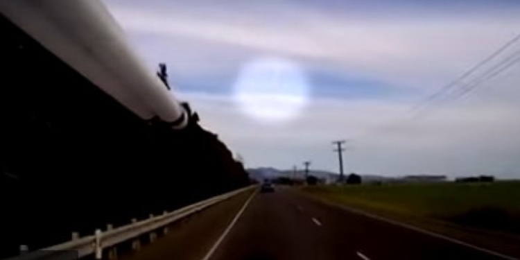 Огненный шар над Новой Зеландией – ученые просят очевидцев сохранять все, что сняли (ФОТО, ВИДЕО)