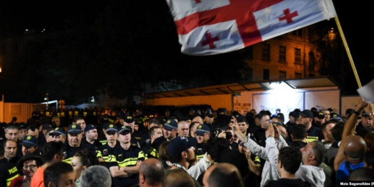 После ультиматума. В Тбилиси начался бессрочный протест с требованием интеграции в ЕС