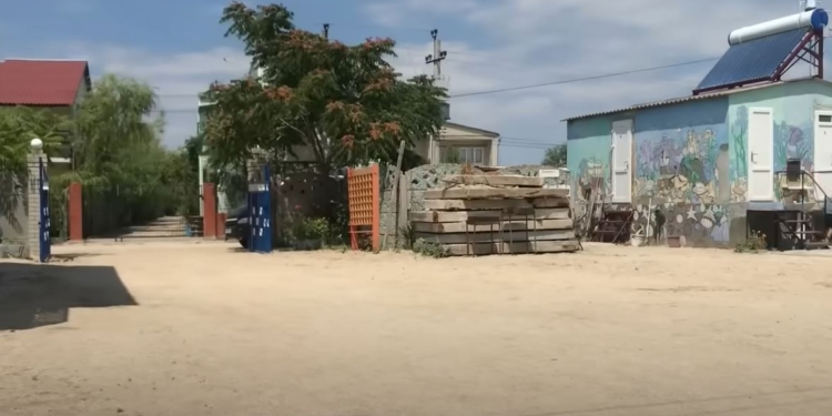 Как живет оккупированная Кирилловка (ВИДЕО)