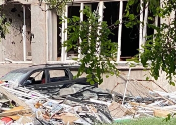 Новую братскую могилу обнаружили в Мариуполе  – в ней более сотни тел (ФОТО, ВИДЕО)