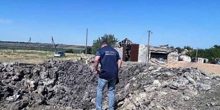 Последствия ракетной атаки на Нечаяное (ФОТО)