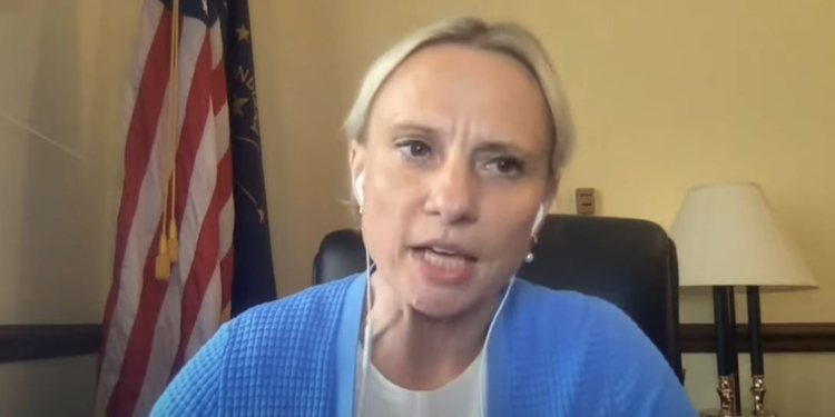 “Це непродуктивно для України”. Конгресвумен США Спартц відповіла раднику Єрмака, який назвав її  “брехливою цинічною політичною твариною” (ВІДЕО)