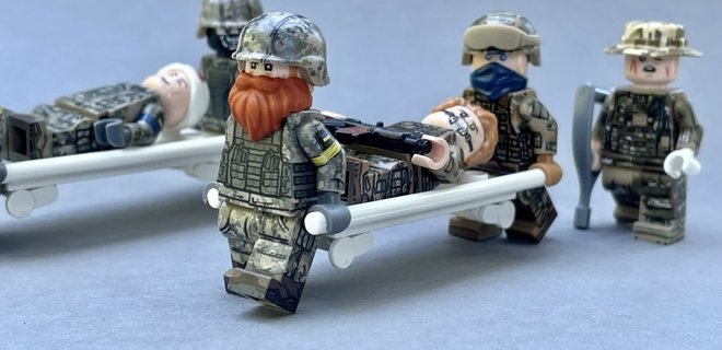 Українці-захисники Азовсталі стали героями нових фігурок LEGO