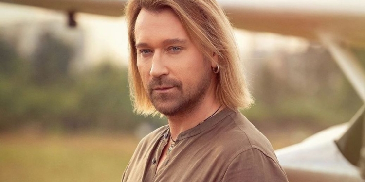 Фонд Олега Винника “Волчица” покупает машины для ВСУ (ФОТО)