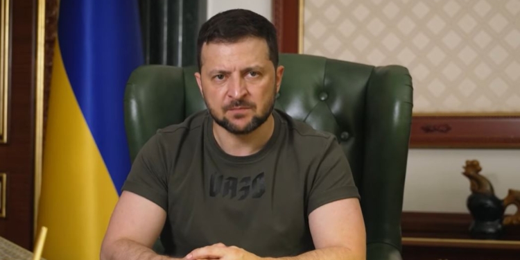 Зеленский о передвижении по стране для военнообязанных: “Прошу в дальнейшем не принимать без меня подобных решений” (ВИДЕО)