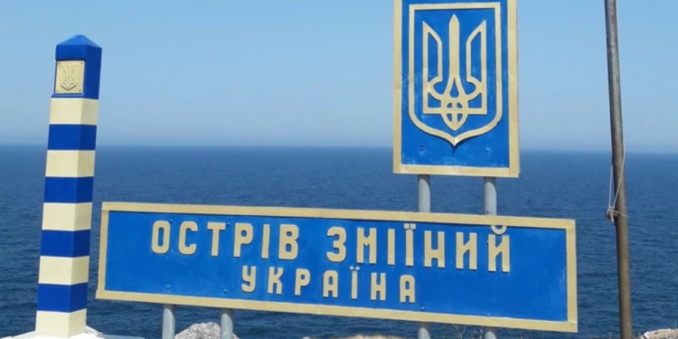 Освобождение Змеиного – это возможность открывать морские пути без контроля рф, – Пентагон