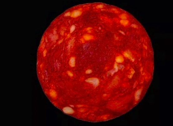 Шмат ковбаси успішно видали за знімок Проксими Центавра від телескопа James Webb. З виховною метою 4