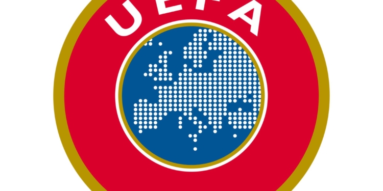 «Фенербахче» заплатить штраф у розмірі 50 тисяч євро за скандування фанатами імені путіна