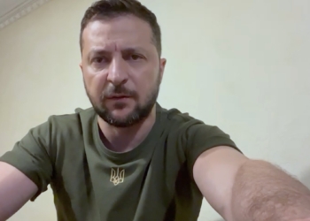 «Кожен удар ЗСУ по складах боєприпасів, по командних пунктах ворога, по скупченнях російської техніки рятує життя українських військових і цивільних» – звернення Зеленського (ВІДЕО)