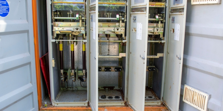 Генератори, трансформатори та навіть пересувна підстанція: яку гуманітарну допомогу отримало «Миколаївобленерго» (ФОТО)