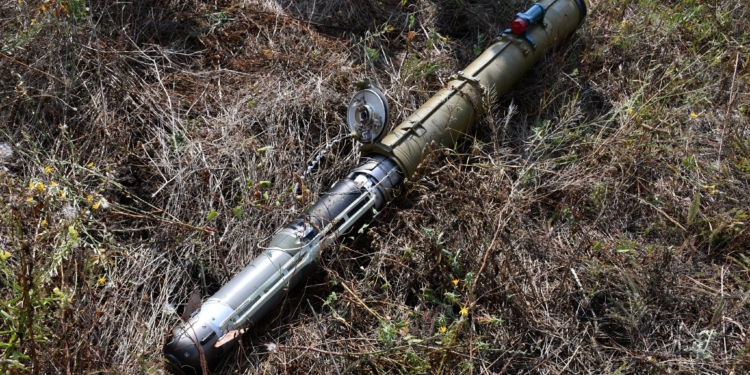 На Миколаївщині знешкодили російські реактивний снаряд НУРС-8 та ракету для «Фаготу» (ФОТО, ВІДЕО)