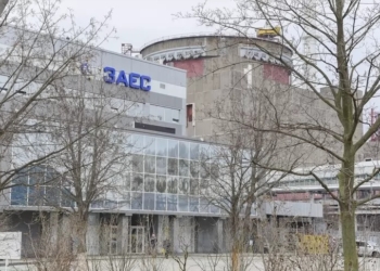 Внаслідок атаки на Запорізьку АЕС спрацював аварійний захист – один із трьох працюючих енергоблоків тепер відключений