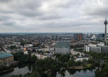 Влада німецького Дюссельдорфу зніме всі таблички-нагадування про побратимство з москвою