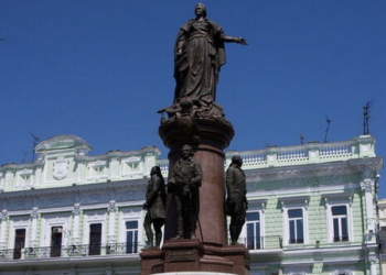 Зеленський звернувся до Одеської міськради з проханням розглянути петиції щодо знесення пам’ятника російській імператриці Катерині II