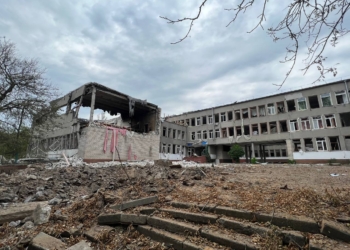 Мер Миколаєва показав, що залишилося від школи, на території якої розірвалося 3 російських ракети (ФОТО)