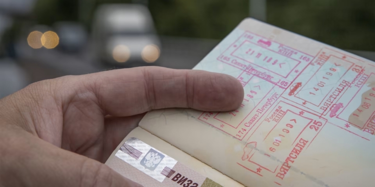 Фінляндія з вересня вдесятеро зменшить кількість віз, що видаються росіянам