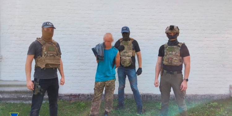 На Київщині контррозвідка СБУ затримала агентів рф, які намагалися влаштуватися до підрозділів ЗСУ, – під час окупації вони катували мирне населення і навіть дитину (ФОТО)