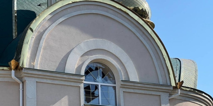 Півроку повномасштабної агресії росії: 205 релігійних споруд України зазнали руйнувань, зокрема на Миколаївщині – три
