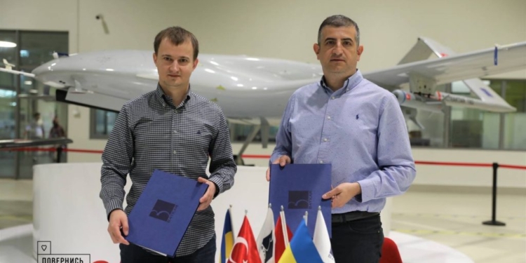 Турецька компанія Baykar і український фонд компетентної допомоги армії «Повернись живим» підписали меморандум про партнерство (ФОТО)