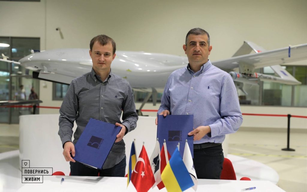 Турецька компанія Baykar і український фонд компетентної допомоги армії «Повернись живим» підписали меморандум про партнерство (ФОТО) 1