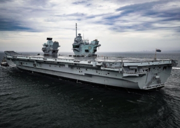 Британський авіаносець зазнав аварії