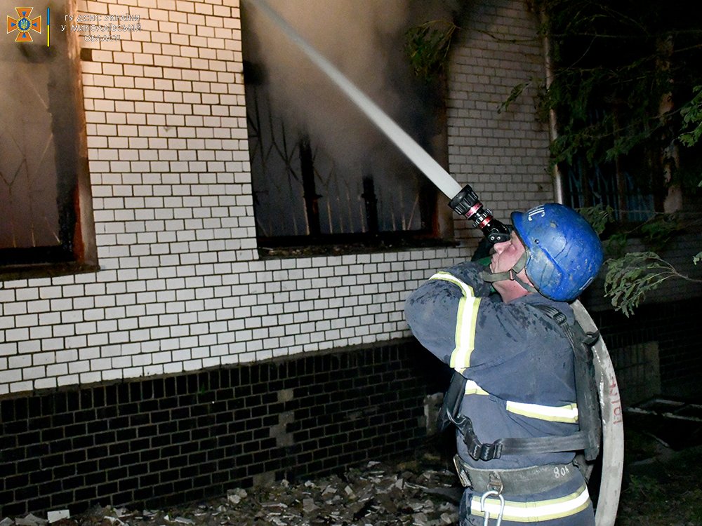 На Миколаївщині за добу з 29 пожеж третина виникла через російські обстріли (ФОТО, ВІДЕО) 4