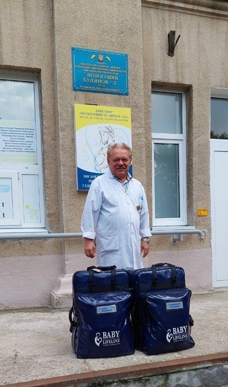 Британці передали Миколаєву 20 акушерських сумок (ФОТО) 3