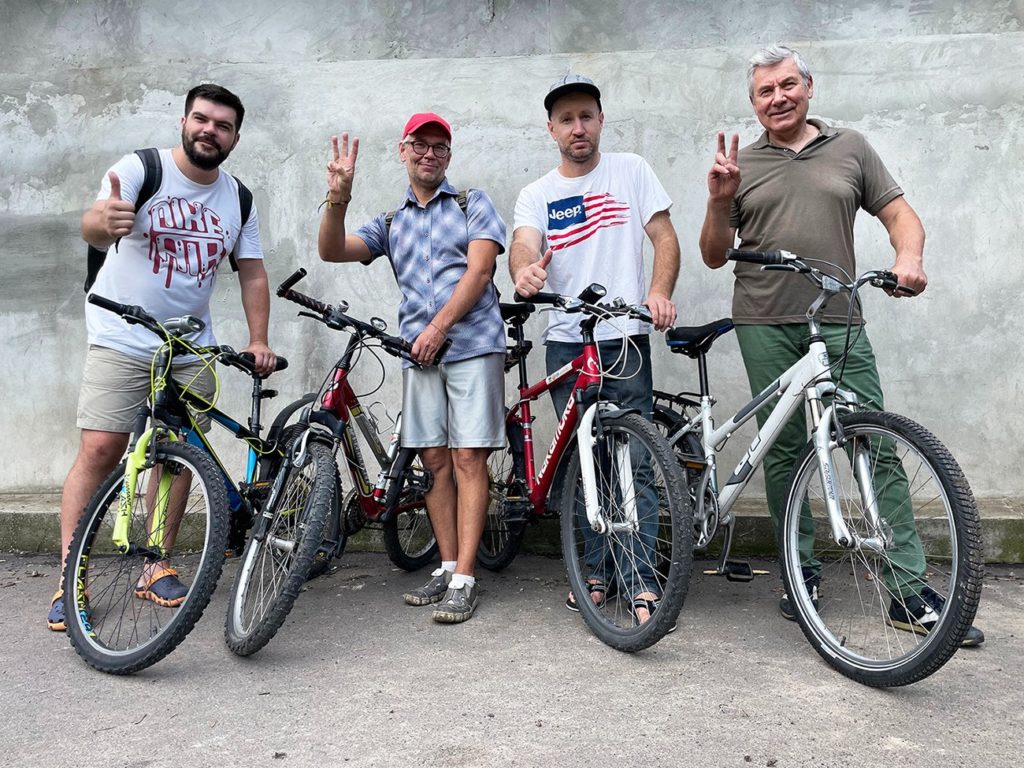 Миколаївські волонтери отримали 28 велосипедів від простих норвежців (ФОТО) 3