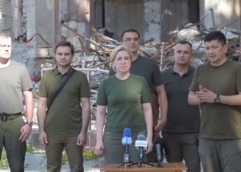 “Як вдома”, – віце-прем’єрка Верещук перевірила умови для проживання переселнців у Миколаєві (ВІДЕО)