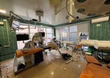 В Миколаєві від обстрілу россіян зруйнован новий травмпукт, гуманітарний  склад та кілька житлових будинків (ФОТО)